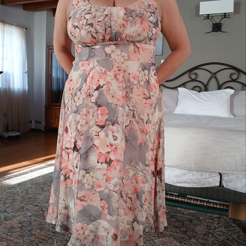 Connected Apparel sleeveless floral chiffon dress